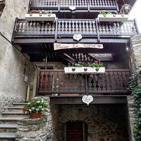 Maison La Bagne Aosta Luaran gambar