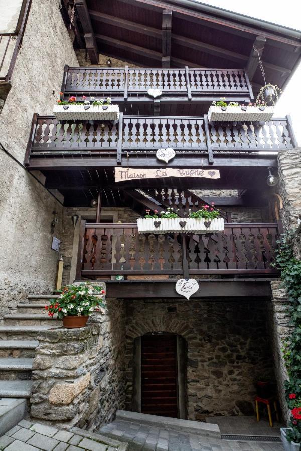 Maison La Bagne Aosta Luaran gambar